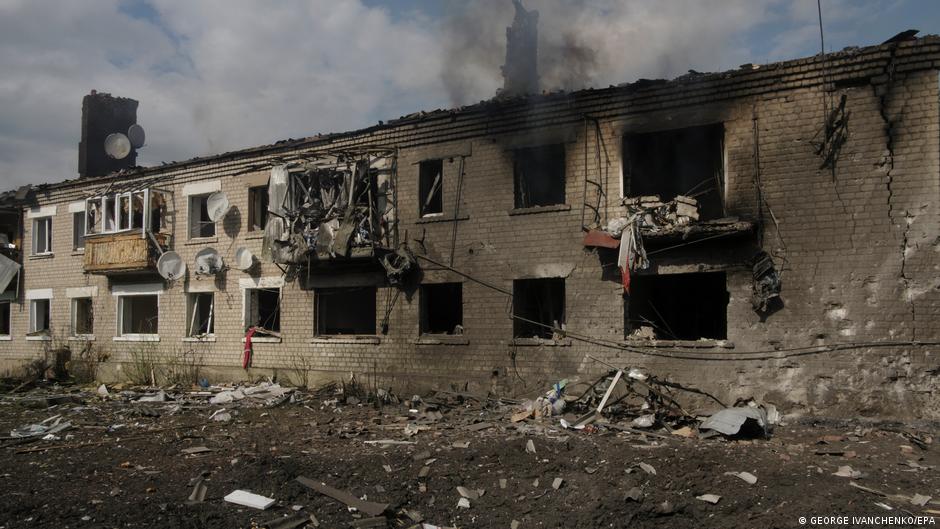 Повреждённый боями жилой дом в Волчанске