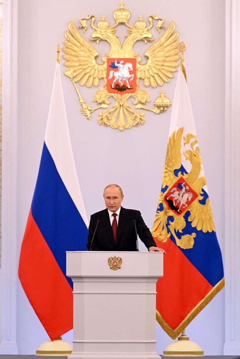 Владимир Путин на церемонии незаконной аннексии украинских территорий
